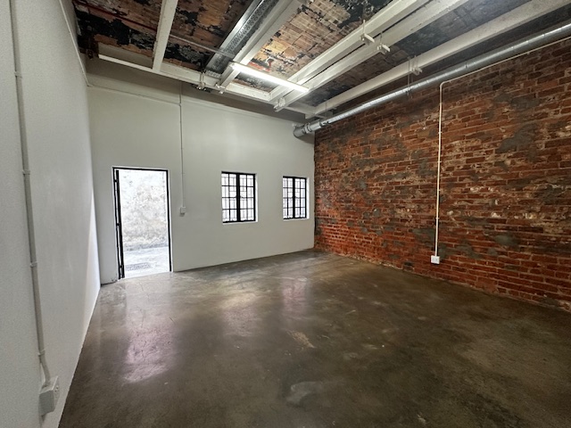 To Let commercial Property for Rent in Maitland Western Cape